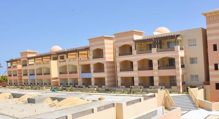 20 apartments ready to move in directly overlooking the pool & Marina view