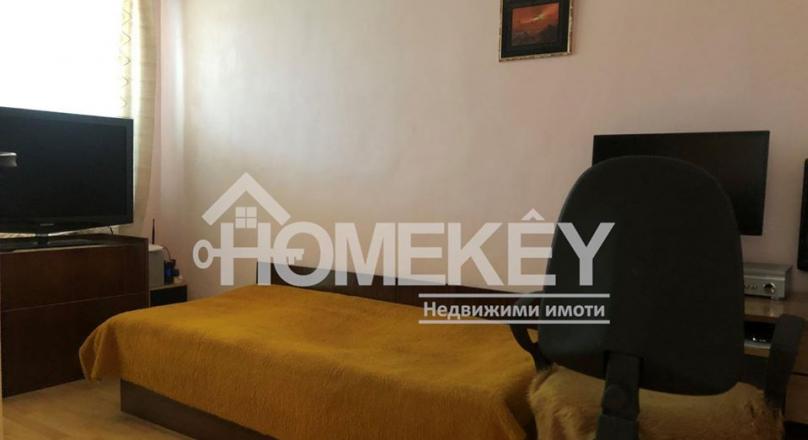 SUITABLE FOR INVESTMENT AND LIVING! VERY WARM! WESTERN EXPOSURE!