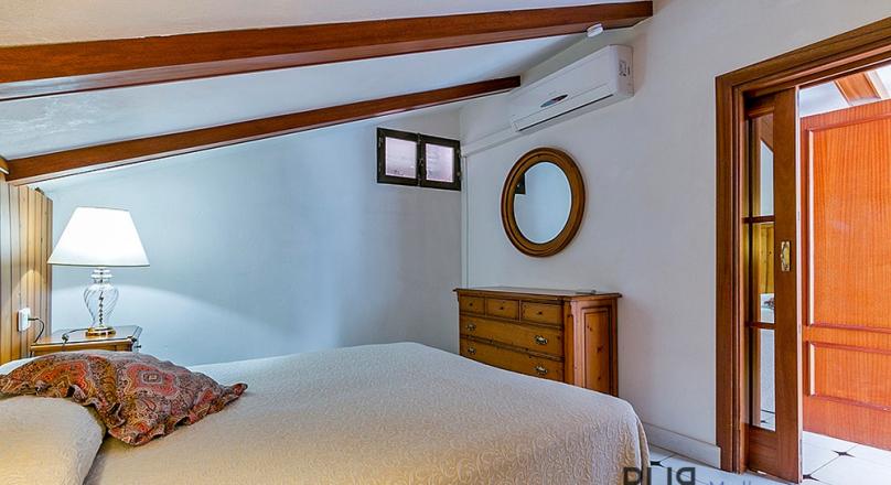 Sea views. Villa. Santa Ponsa. Move in.