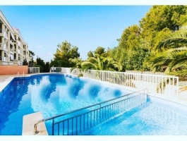 FOR SALE & RENT - Spacious ground floor apartment located in a modern complex in Bonanova