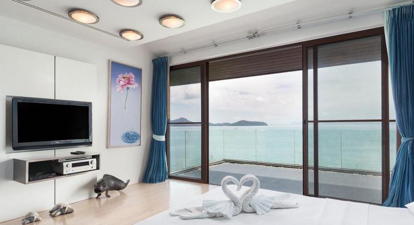 7-bedroom villa accommodation in a world class oceanfront location 