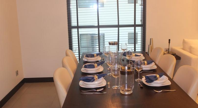 stunning 2 bedroom Appartment close kitchen