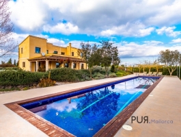 Finca. Holiday rental object. Inside modern optical styling. Exterior classic mallorquin.