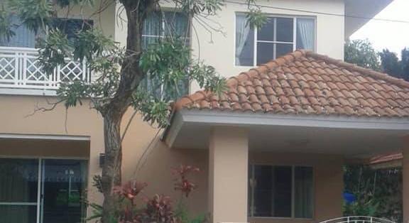 FOR RENT / NICE 2 STORY HOUSE !