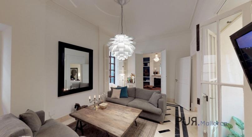 That can not be. A townhouse with vacation rental license in La Lonja. But.