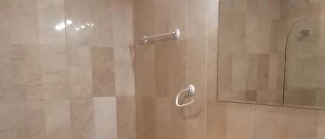 Magnifique appartement 3 chambres non meublé 1275 euros