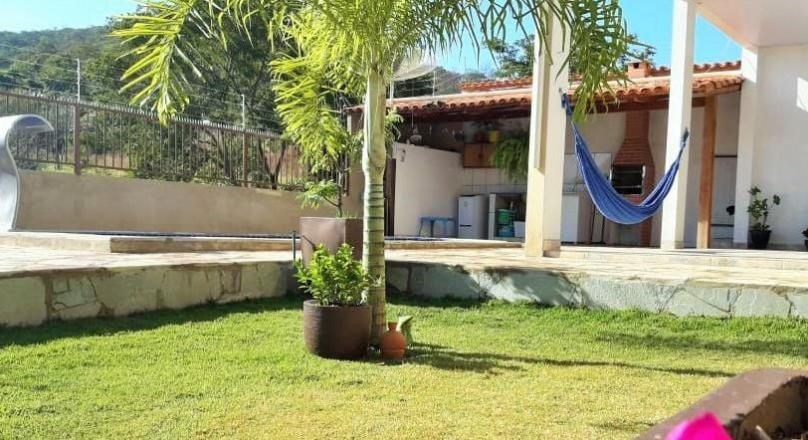 sale of a townhouse with a view to Morro do Frota