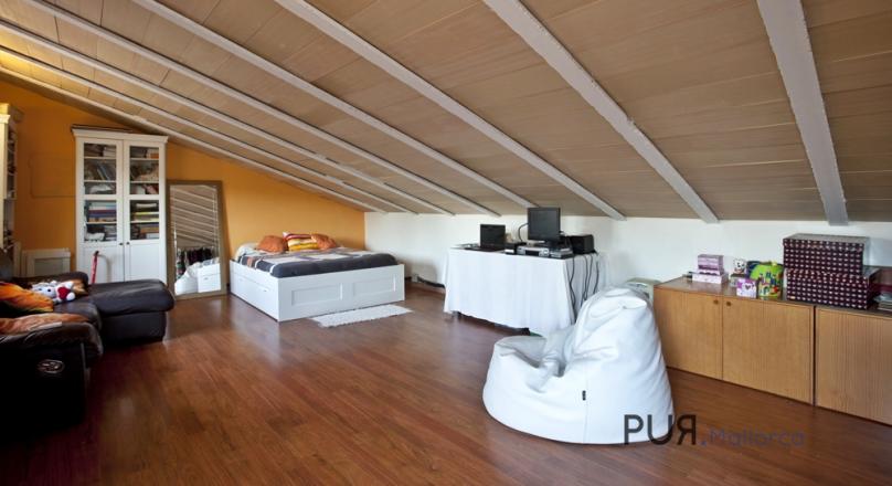 Mancor de la Vall. At the foot of the Tramuntana. A townhouse. Very good price / performance ratio.