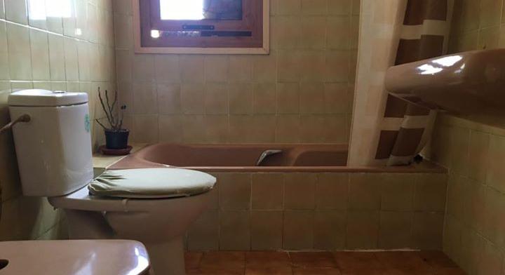 House for sale in Establiments.