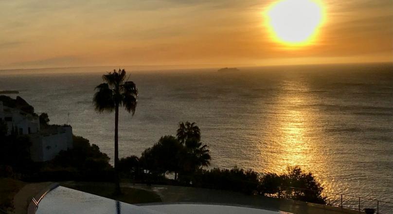 Sol de Mallorca An apartment of a special kind. In a truly royal complex.