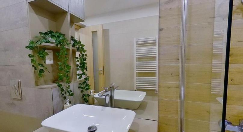 Distinctive class, villa regime, own garden