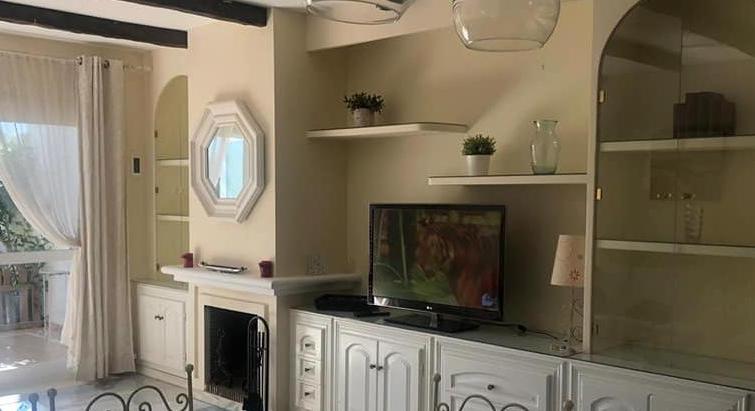 2 bedroom apartment near San Pedro and Estepona