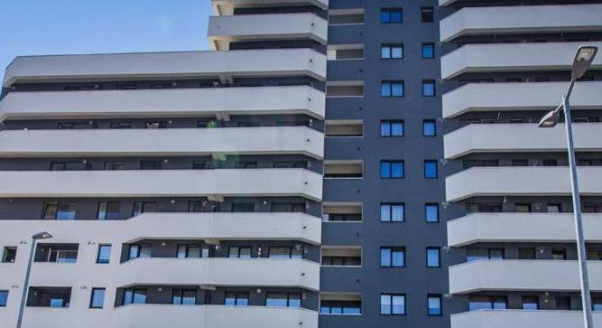 Sunny and panoramic positioning, in elegance and comfort, Semicentral