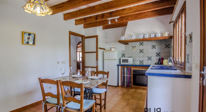 Campos. Real Mallorcan finca. Large property. Little price.