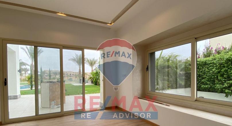 For Sale, luxury finished standalone with Amazing View golf 