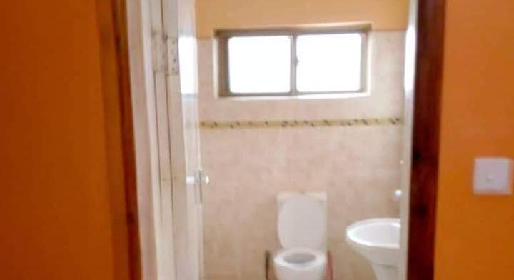 Three bedrooms flats for rent