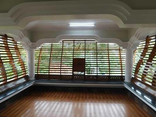 FOR SALE @ KOWDIAR,KURAVANKONAM, VAYALIKKADA NEAR ST THOMAS SCHOOL TRIVANDRUM 190 NEGOTIABLE