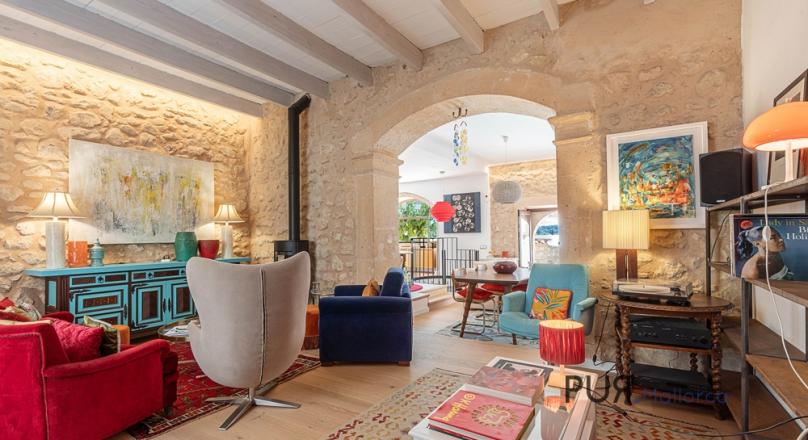 Renovated townhouse with pool