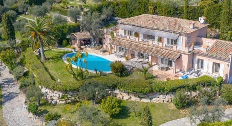 HUGE VILLA IN THE SOUTH OF FRANCE! TOP OFFER!