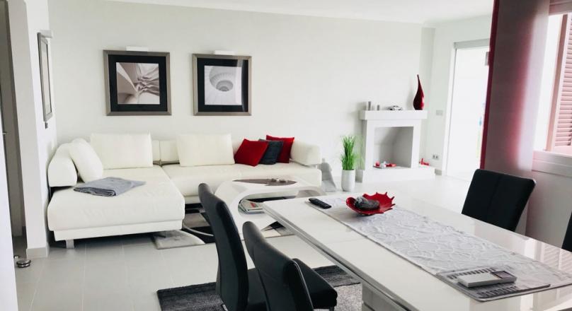 Portals nous. Apartment with sea - panoramic view. 3 bedrooms. In the middle of the southwest hotspot.