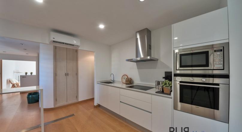 Apartment. In demand Illetas. 1st sea line. Direct sea and beach access.