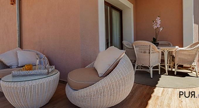 The own house. In the middle of a wellness oasis. At the golf course. A stone's throw to Port Adriano.