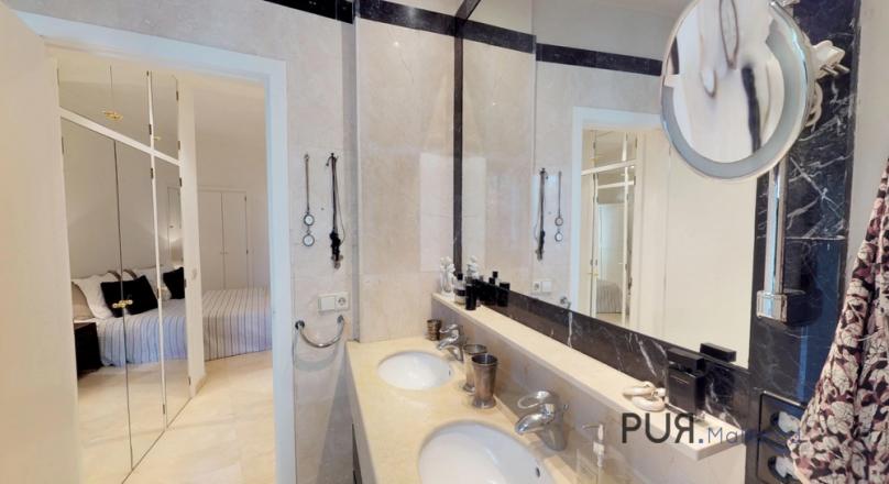 That can not be. A townhouse with vacation rental license in La Lonja. But.