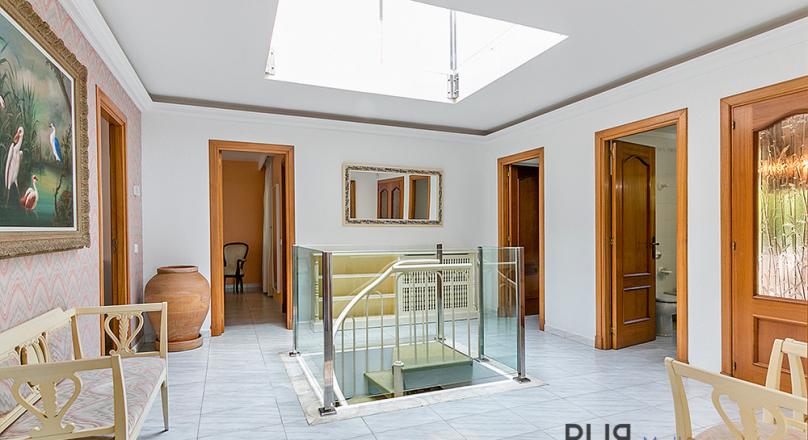 Sea views. Villa. Santa Ponsa. Move in.
