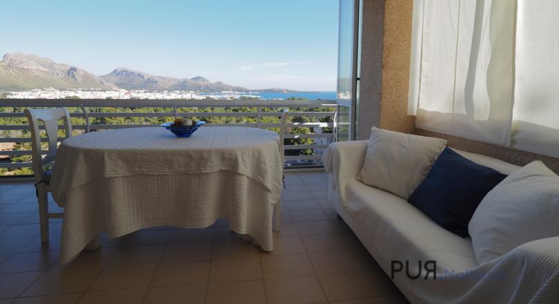 A view over the whole bay. With plenty of space for the big family