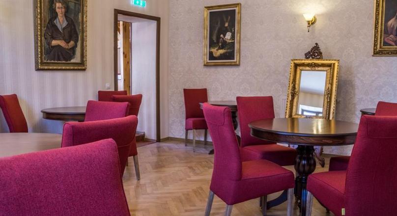 Brilliant 5 *, in international distinction, Central, Sibiu
