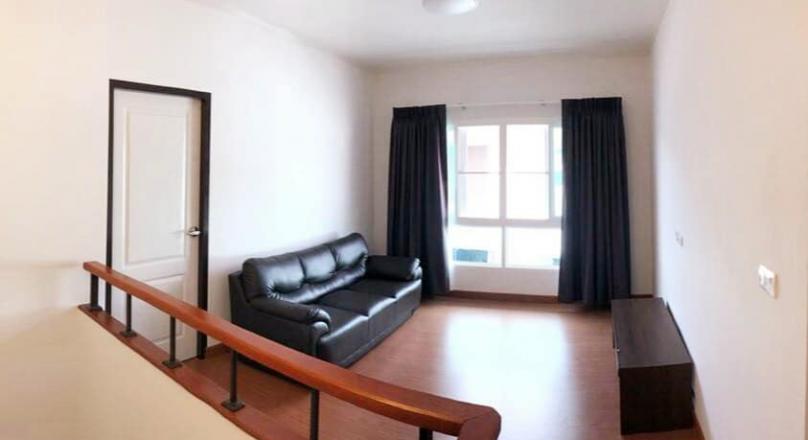 House for rent in the good location