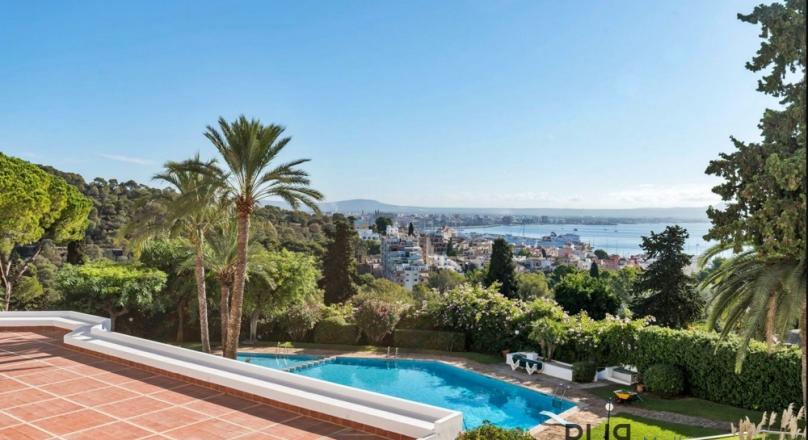 View over the bay of Palma. Bonanova. The district above the cruise port.