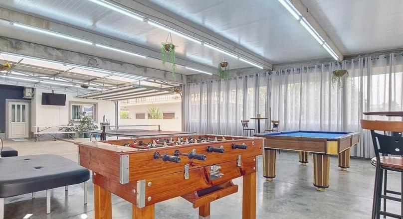 MIXED-USE BUILDING FOR SALE