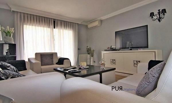 Mondain, as new, fully equipped villa with many extras
