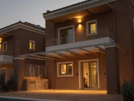 2 adjacent luxury villas for sale on the Athenian Riviera