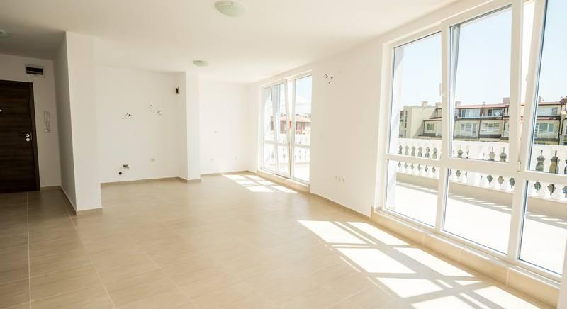 2 BEDROOM APARTMENT ON THE BLACK SEA COAST