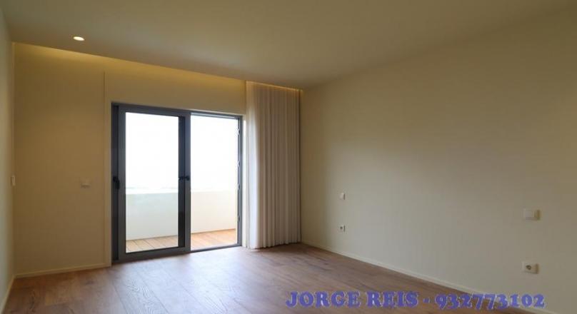 APARTMENT T3, INSERTED IN CONDO WITH POOL AND FANTASTIC SEA VIEWS