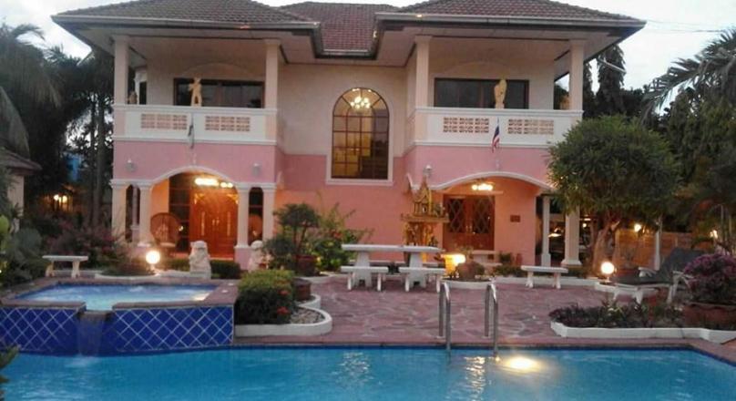 Two storey house for sale in Pattaya.