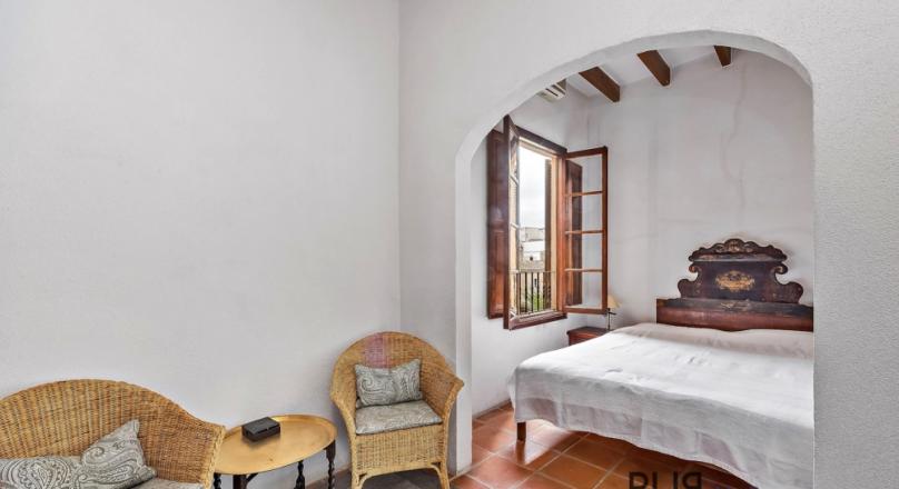 A townhouse. With pool. In Arta. Very mallorquin.