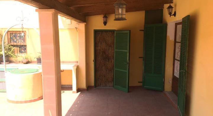 House for sale in Establiments.