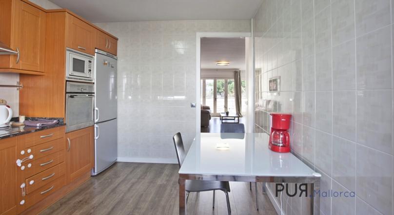 Port Pollenca. Short distances to the water. Large, completely renovated apartment.