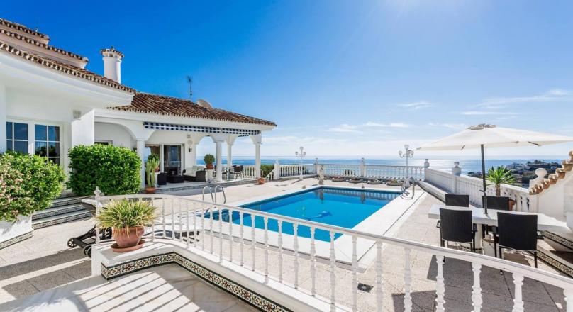 This magnificent property with breathtaking views of the Mediterranean Sea