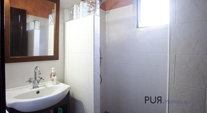 Pollenca. Finca. Nestled in an environment of sea and forests. Holiday rental license.