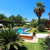 Finca with guest house. Holiday rental license. And really crazy.