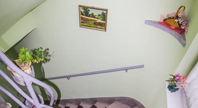 Property particular composition, with its bridge, garden and garage, Central, Brasov