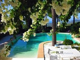 Only one word. Fairytale. Above the roofs of Calvia and the southwest. Be curious.