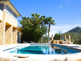 Llucmajor. Luxury villa with three residential units. 11 bedrooms and 8 bathrooms (all ensuite)