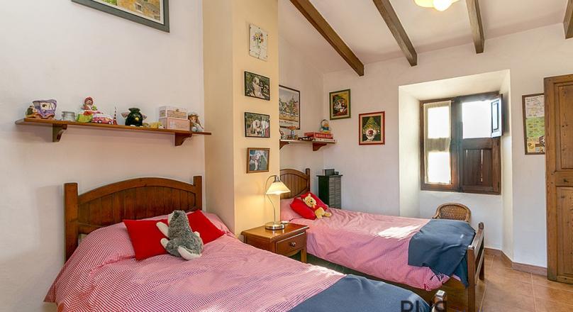 Family residence. At the gates of Palma. Renovated. Real Mallorcan.