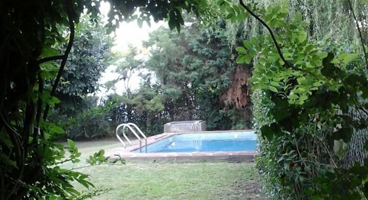 For sale fifth house in general Rodriguez large land with pool