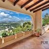 Villa in the northeast. Canyamel. With a lot of space. And small price.